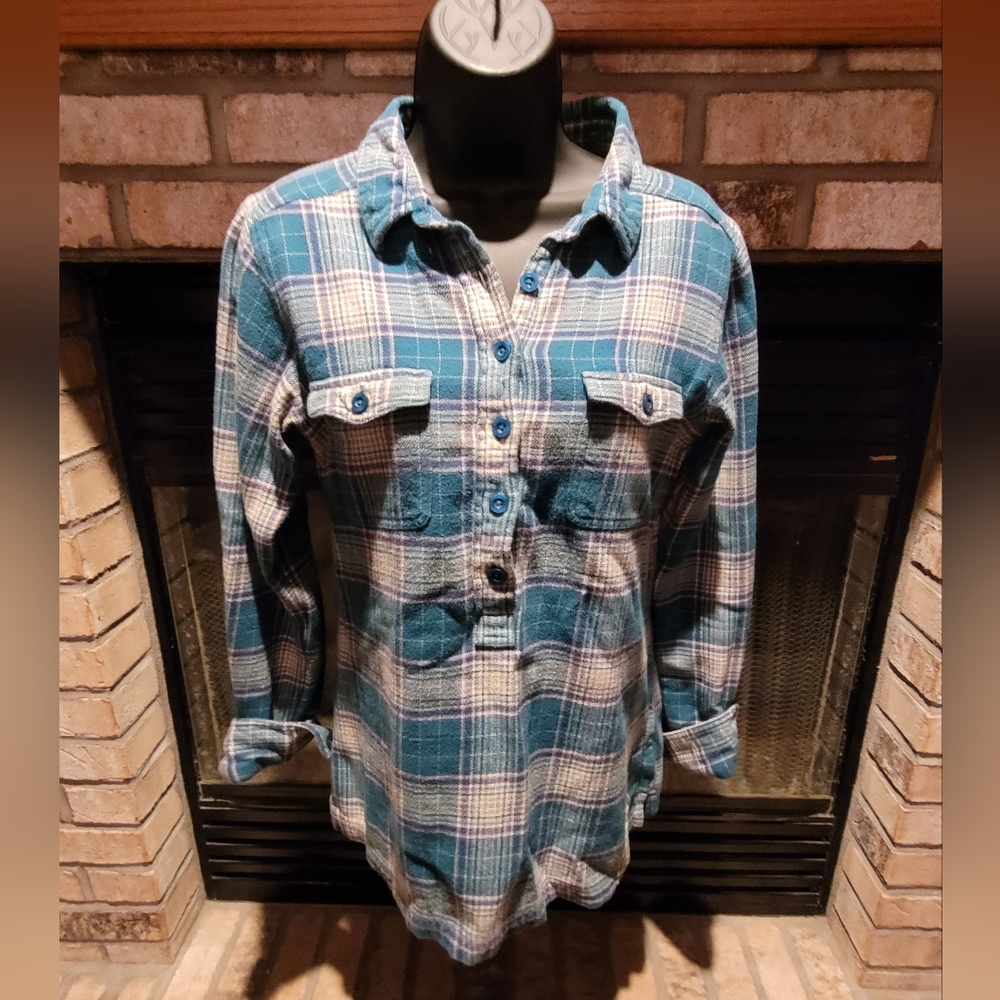 Patagonia Blue Plaid Women's Top